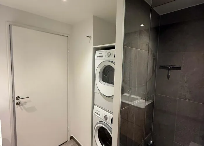 Luxury With Harbor Views 2 *