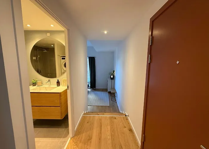 Luxury With Harbor Views 2 Apartman *