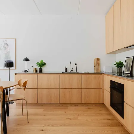 Luxury With Harbor Views 2 *